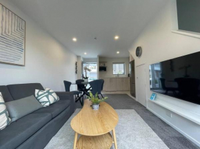 Parkside Retreat - 3 Beds -Sleeps 6 Near Westfield